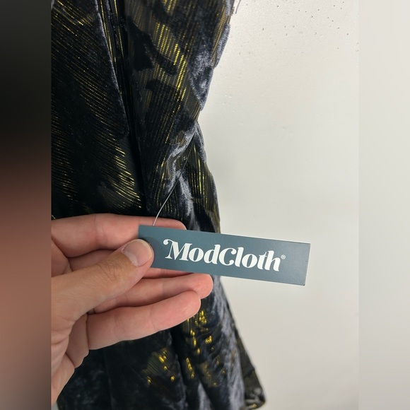 NWT Anthropologie ModCloth Midi Skirt Velvet Burnout Plus Size 2X Flare Goth - Picture 10 of 12